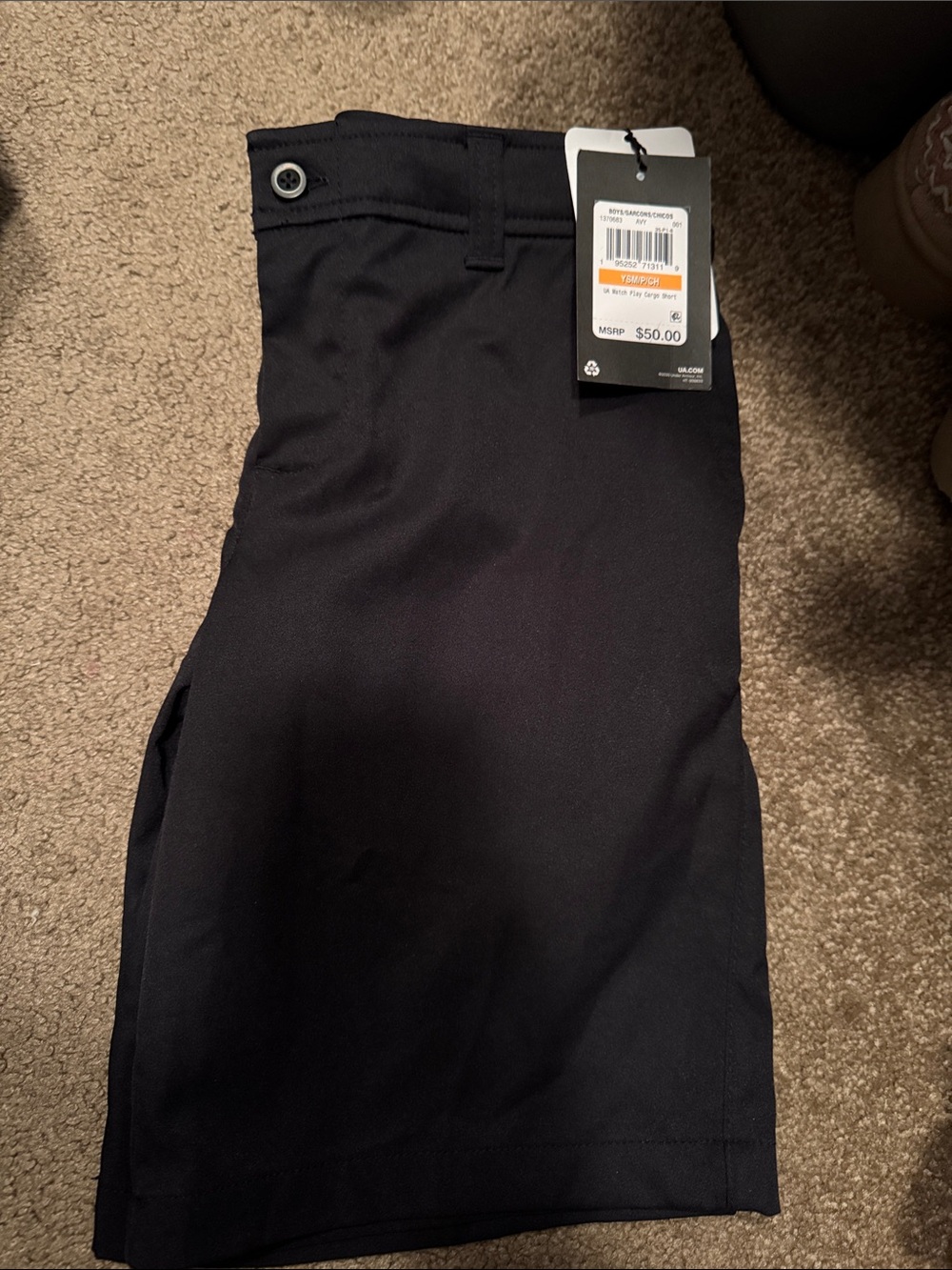 Boys Black under Armour shorts youth small